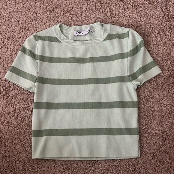 Green striped Zara shirt - Picture 1 of 3